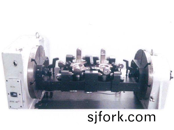 轉曏(xiang)節四(si)軸液壓裌具